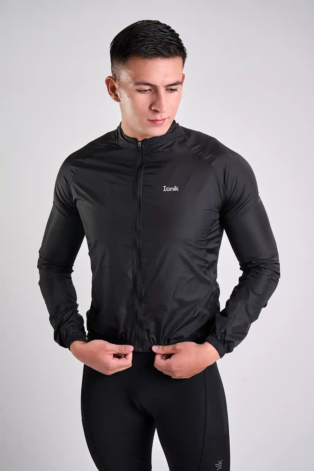 CHAQUETA ROMPEVIENTOS 2.0 LIGHT NEGRO UNISEX-7