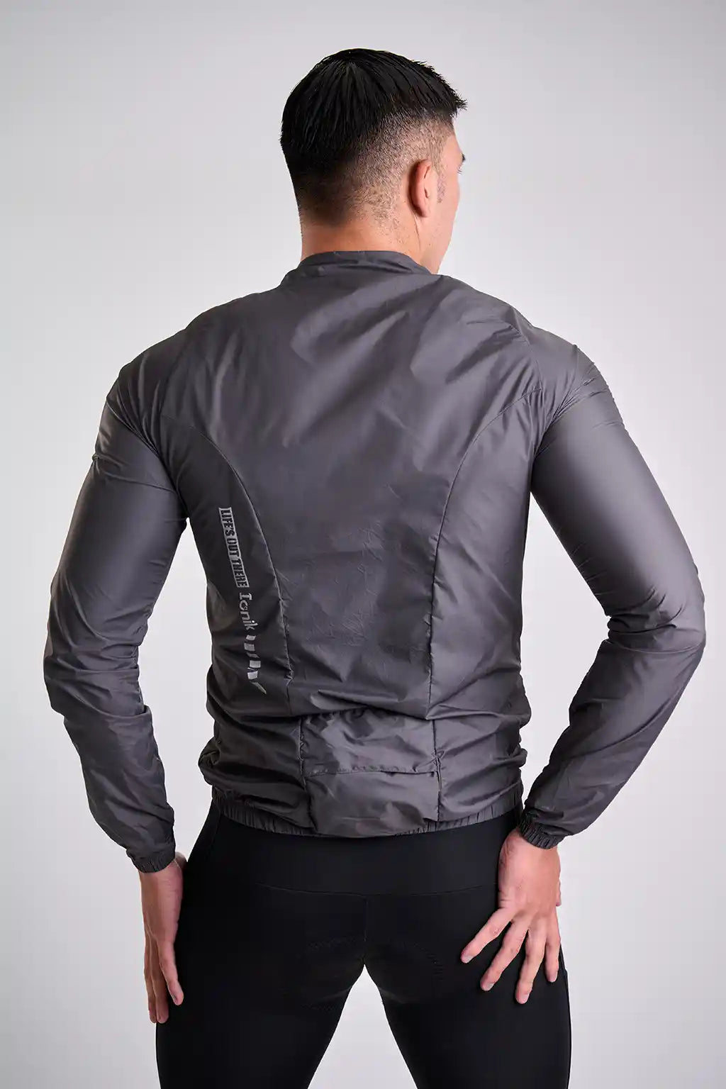 CHAQUETA ROMPEVIENTOS 2.0 LIGHT UNISEX-36