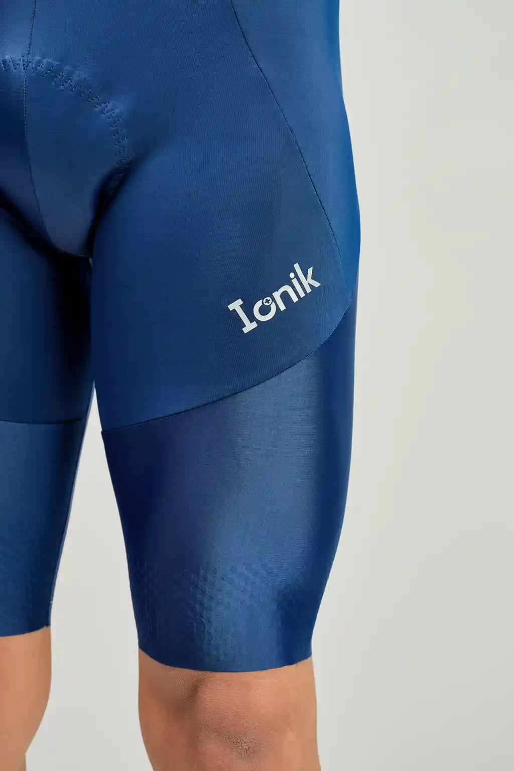Pantaloneta Badana ONIX de ciclismo para hombre con cargadera y banda siliconada