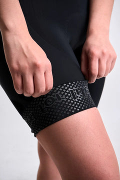 Pantaloneta Badana de Ciclismo para Mujer con Banda Siliconada y cargaderas-23