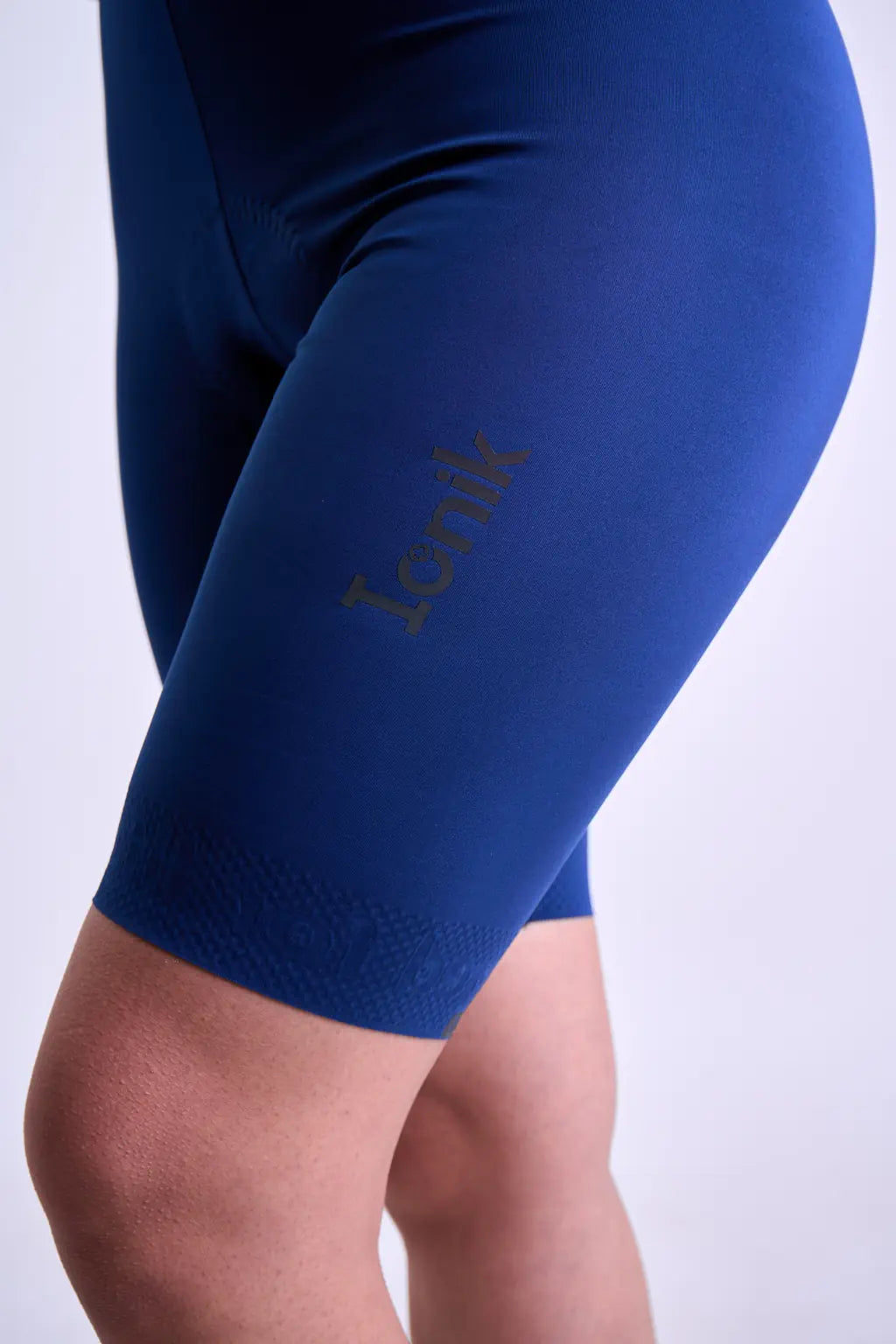 Pantaloneta Badana de Ciclismo para Mujer con Banda Siliconada y cargaderas-12