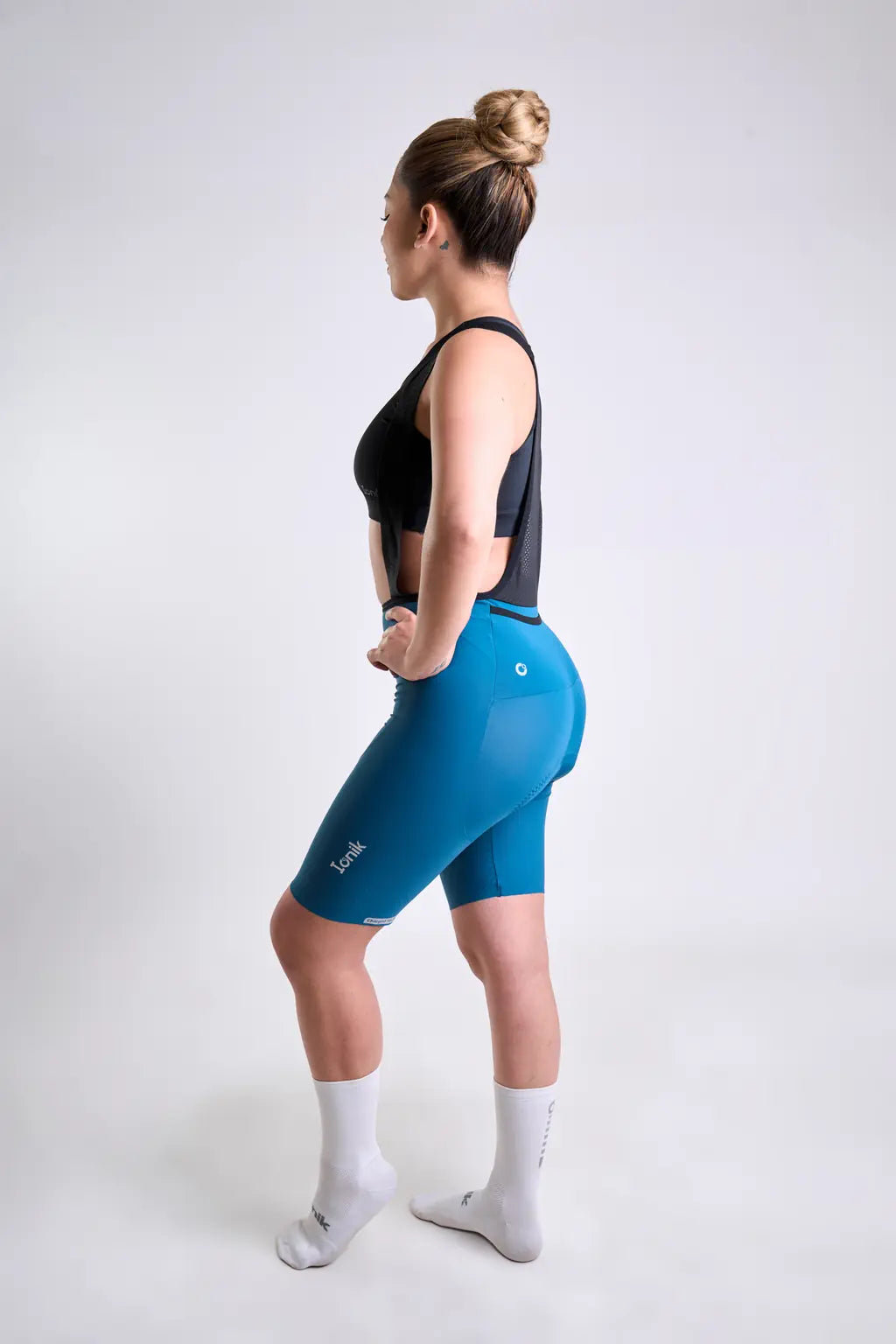 Pantaloneta Badana de Ciclismo para Mujer con Banda Siliconada y cargaderas-5