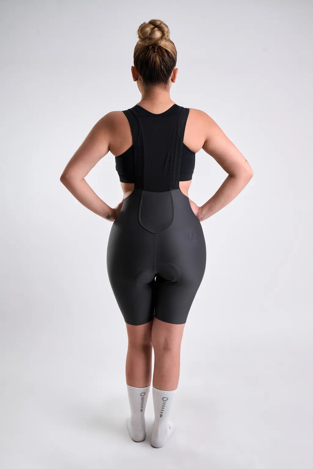 Pantaloneta Badana de Ciclismo para Mujer con Banda Siliconada y cargaderas-18
