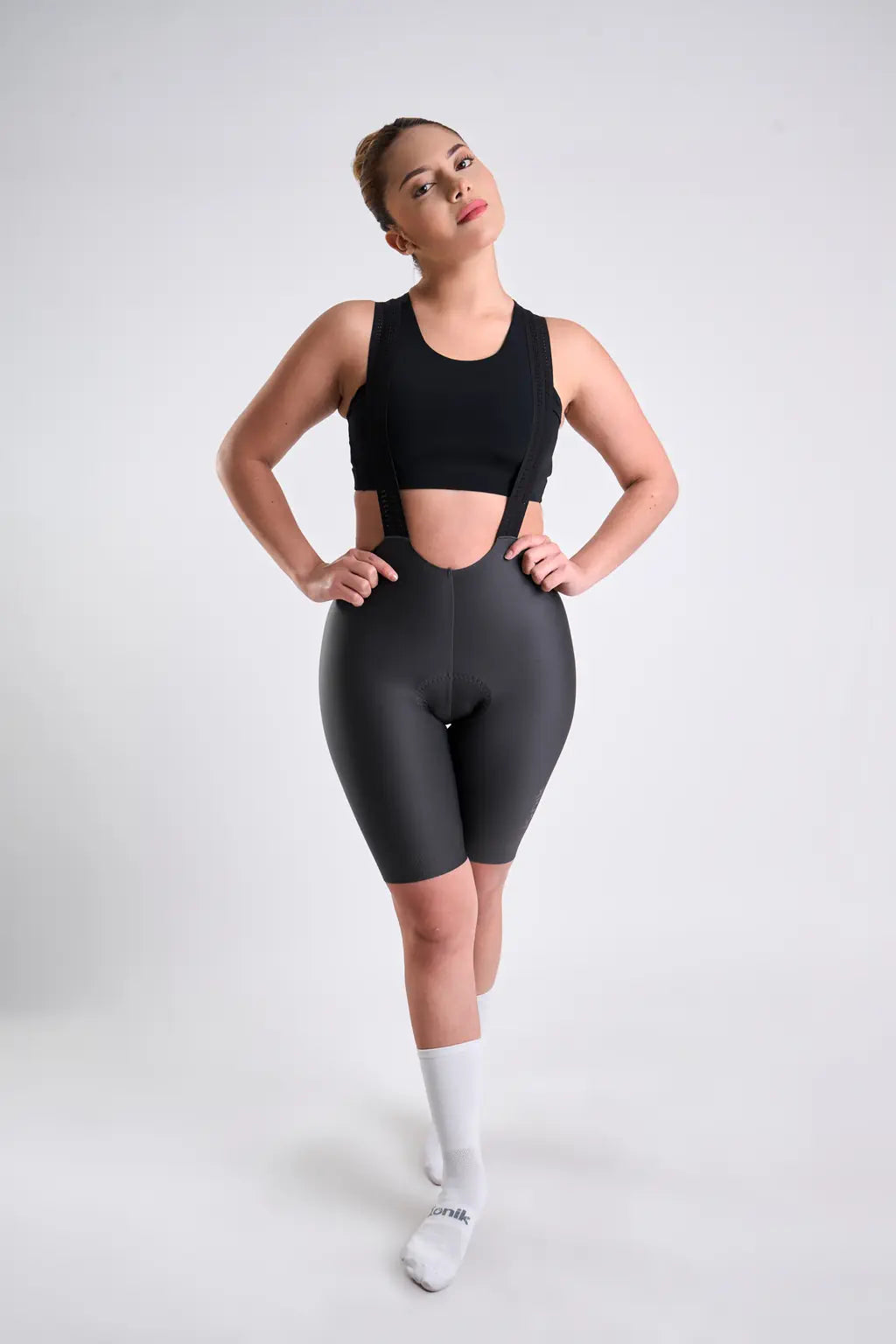 Pantaloneta Badana de Ciclismo para Mujer con Banda Siliconada y cargaderas-17