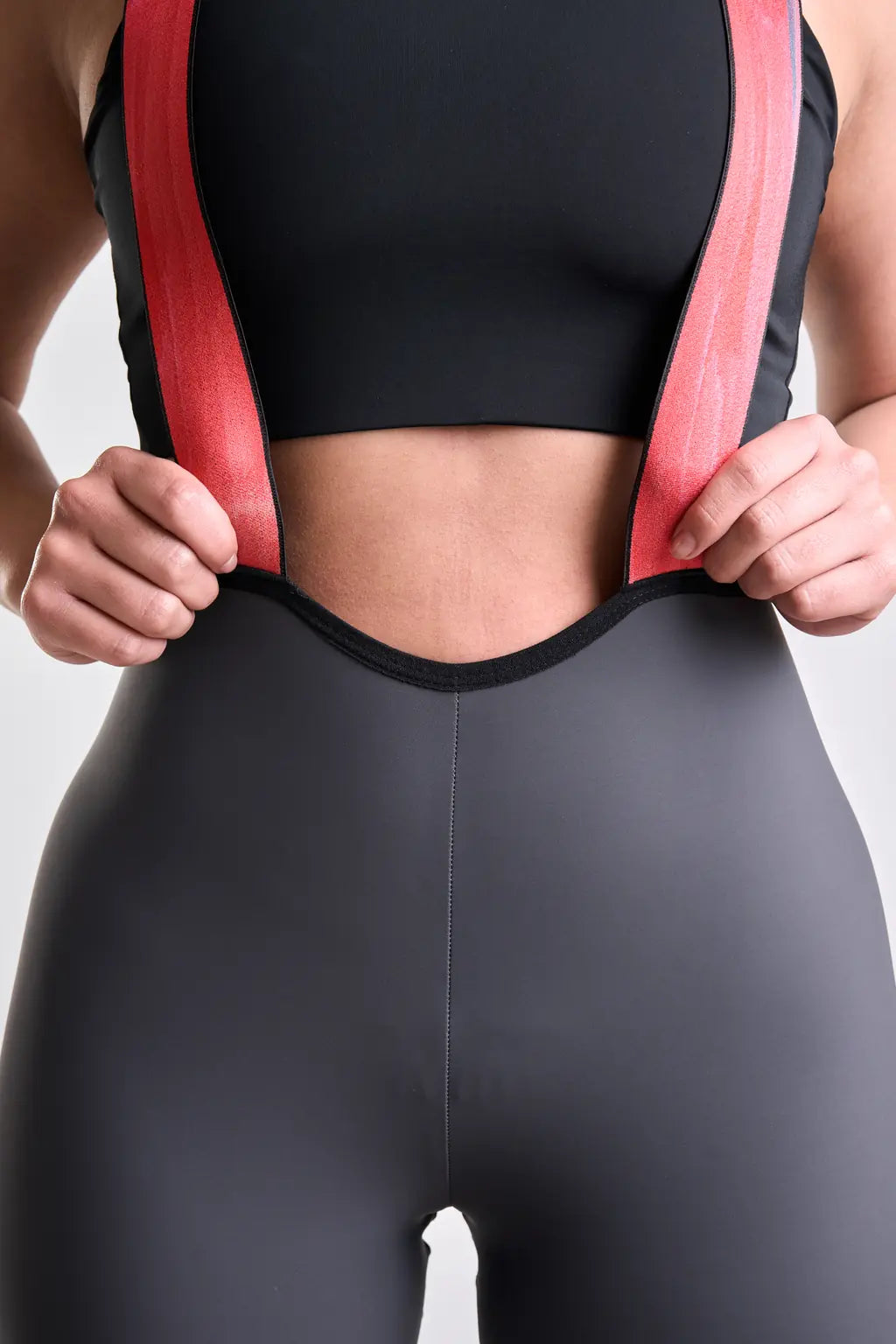 Pantaloneta Badana PRO de ciclismo para mujer con cargadera y banda siliconada-8