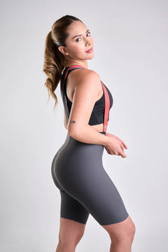 Pantaloneta Badana PRO de ciclismo para mujer con cargadera y banda siliconada-11