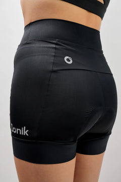 Pantaloneta Badana corta negra de ciclismo para mujer con banda Siliconada-3