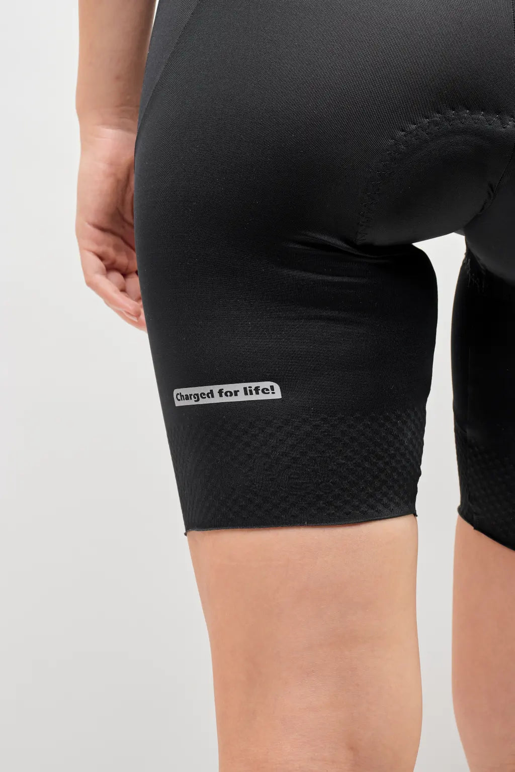 Pantaloneta Badana ONIX de ciclismo para mujer con cargadera y banda siliconada-15
