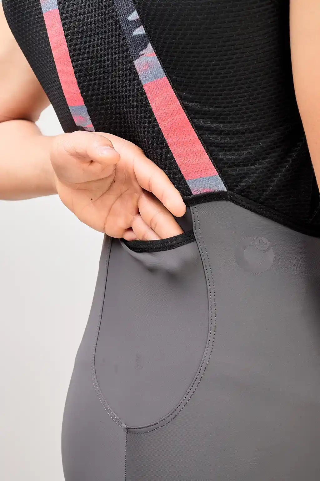 Pantaloneta Badana PRO de ciclismo para hombre con cargadera y banda siliconada-22