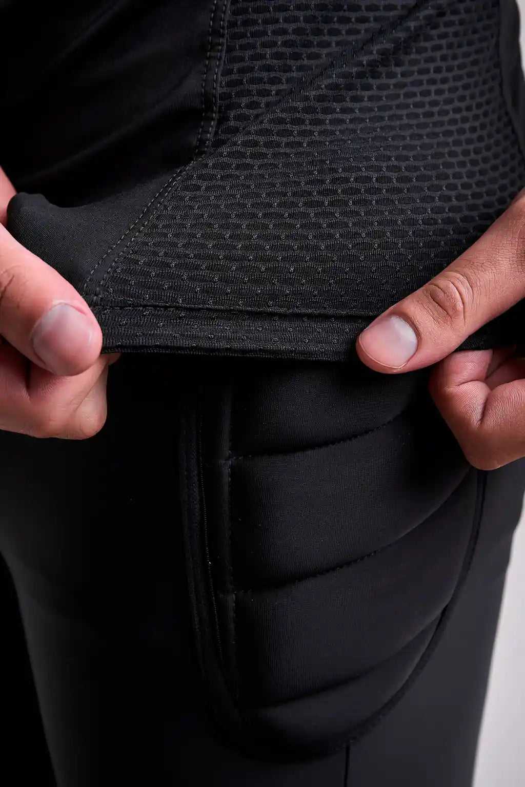 Buzo portero negro para hombre-4