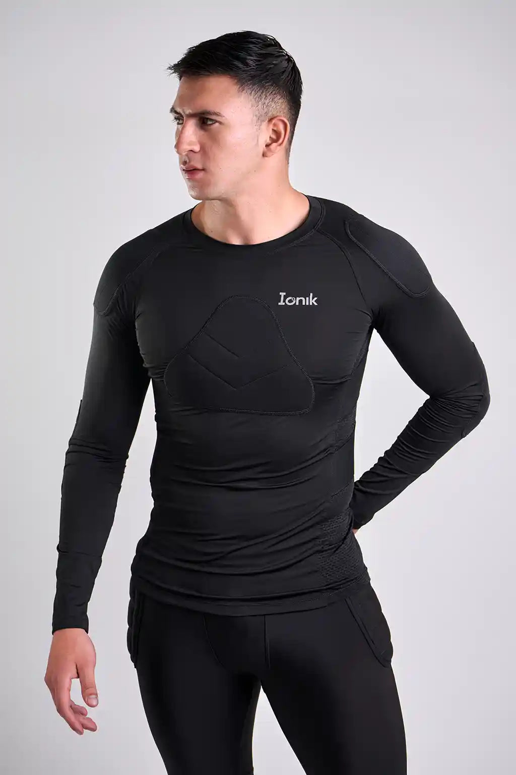 Buzo portero negro para hombre-1
