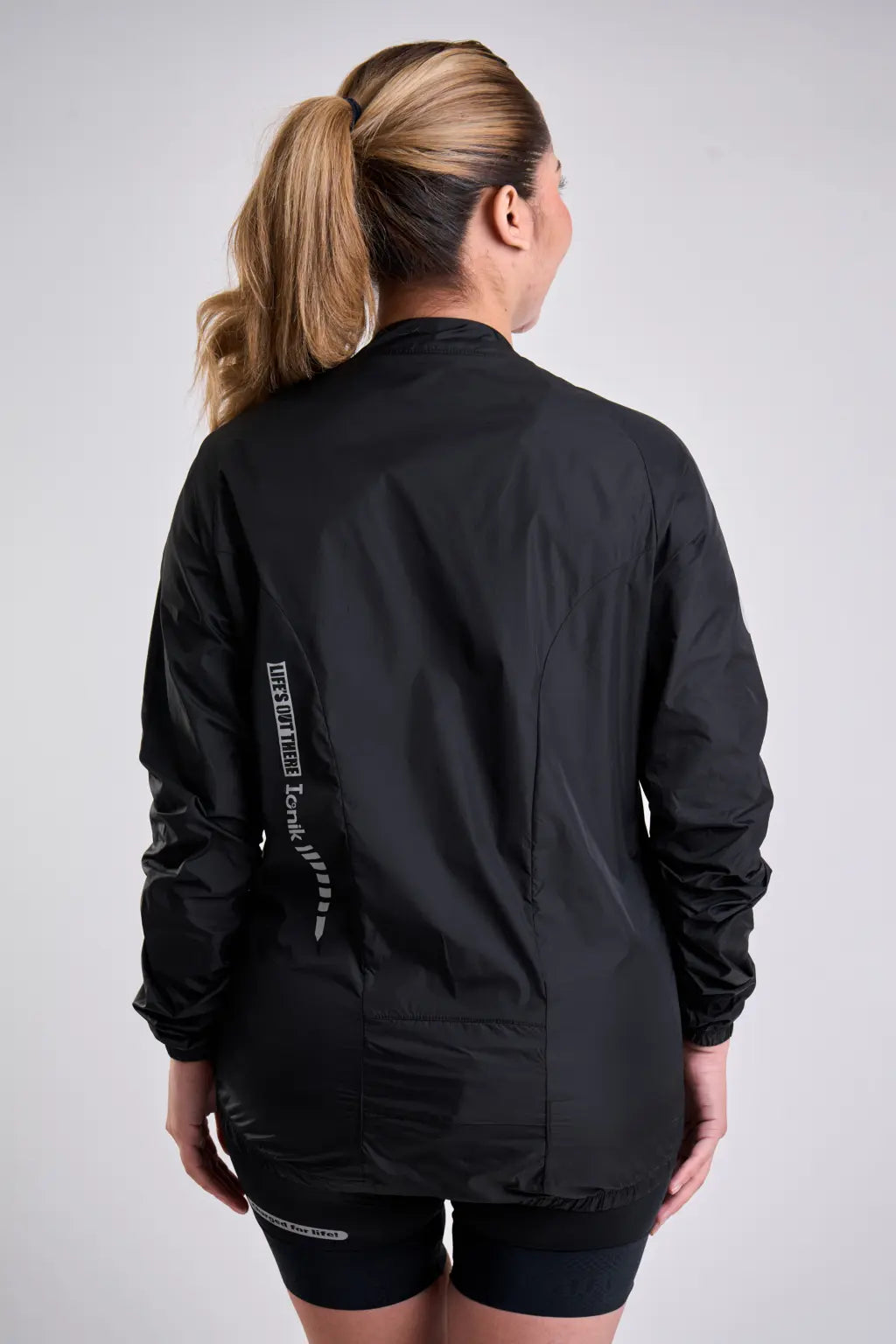 CHAQUETA ROMPEVIENTOS 2.0 LIGHT NEGRO UNISEX-2