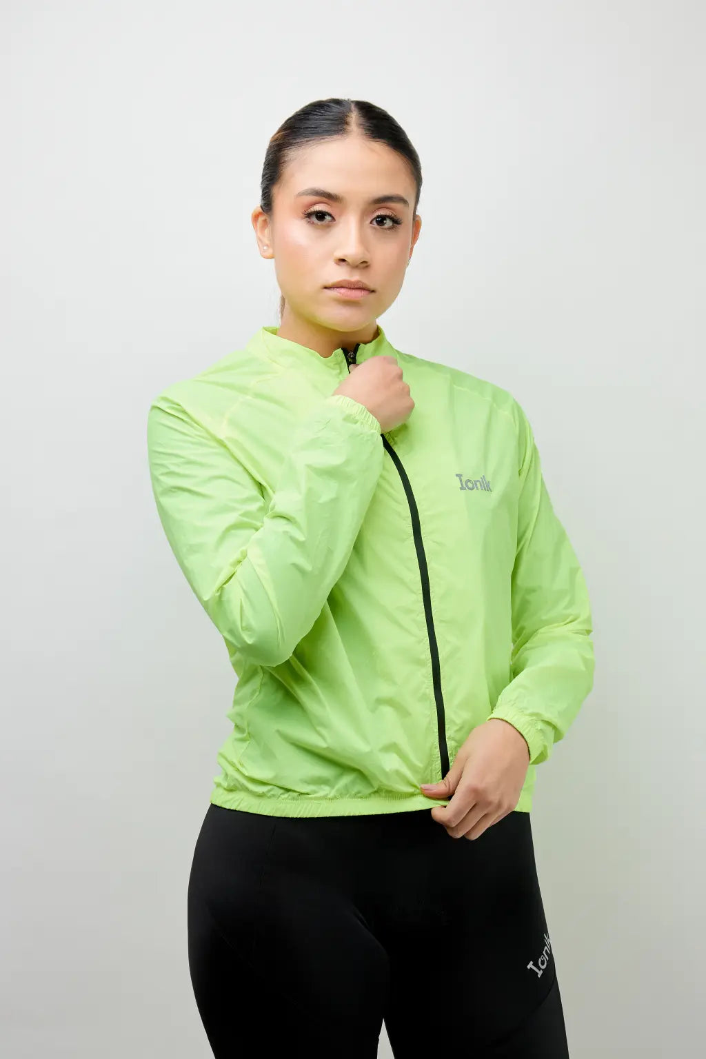 CHAQUETA ROMPEVIENTOS 2.0 LIGHT UNISEX-44